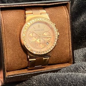 NEW IN BOX ROSE GOLD MICHAEL KORS WATCH